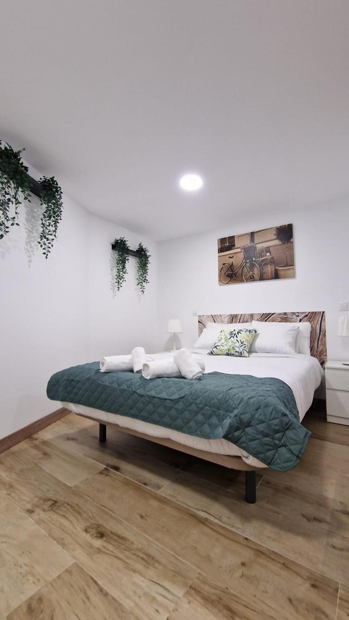 Almendrales Apartment Мадрид Екстериор снимка