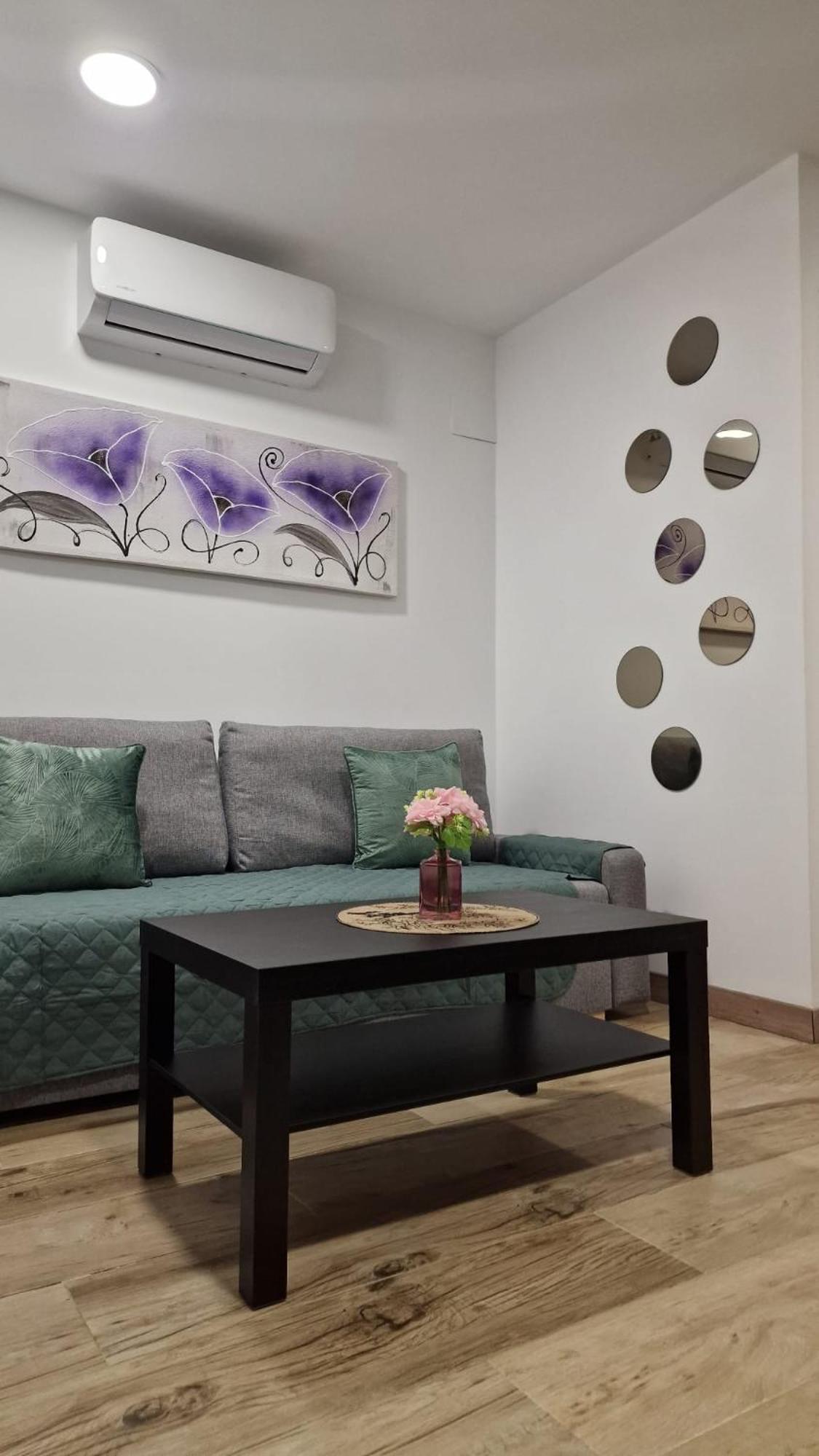 Almendrales Apartment Мадрид Екстериор снимка